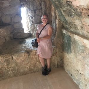 Meet your Posher, Monica